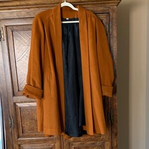 Beautiful flared wool coat!  Excellent condition. So stylish!